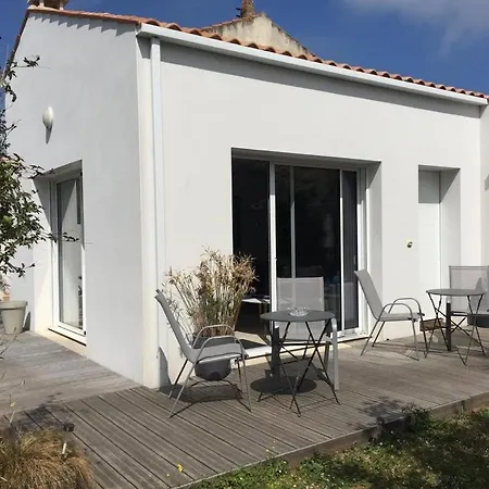 33 Bis * La Rochelle (Charente-Maritime)